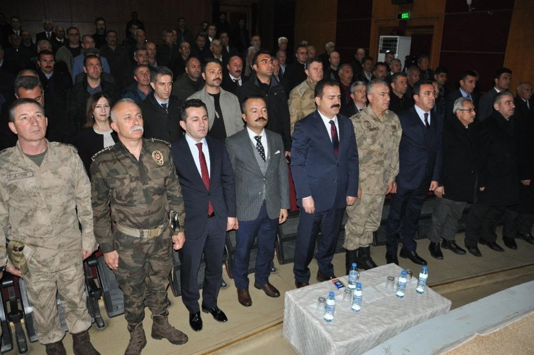 Y&uuml;ksekova&rsquo;da muhtarlar toplantısı