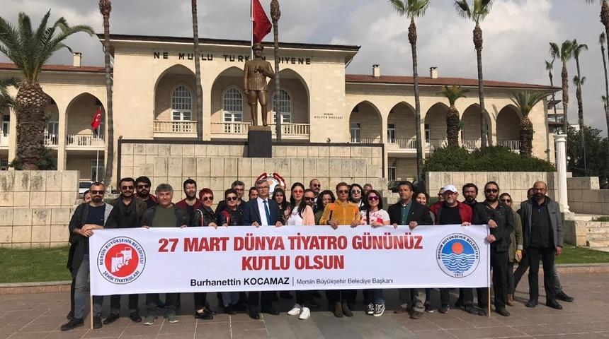 Mersin&rsquo;de D&uuml;nya Tiyatrolar G&uuml;n&uuml; kutlandı