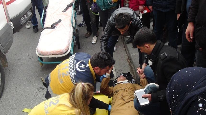 Yolun karşısına ge&ccedil;meye &ccedil;alışan kişiye otomobil &ccedil;arptı