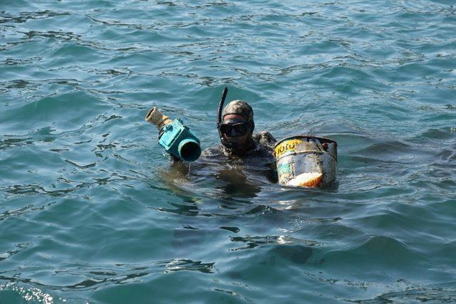 Yalıkavak’ta deniz dibi temizliği yapıldı