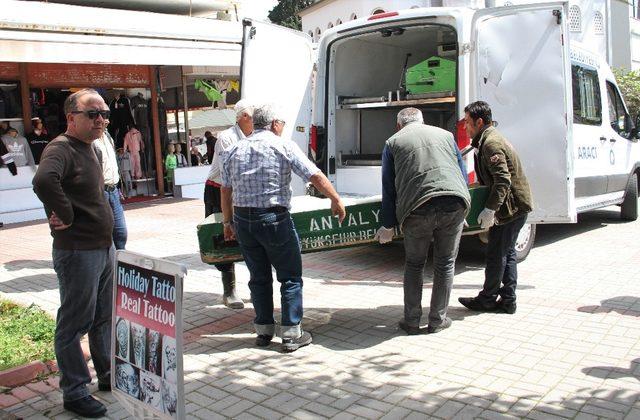 Alanya’da uyurken kalp krizi geçiren adam hayatını kaybetti