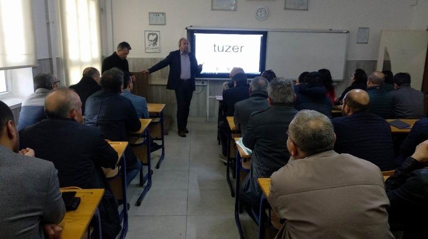 Eğitim Bir Sen &uuml;yelerini y&ouml;neticilik sınavına hazırlıyor