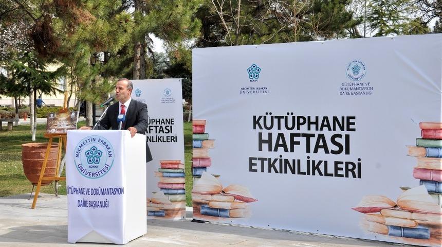 NE&Uuml;&rsquo;de K&uuml;t&uuml;phane Haftası kutlandı