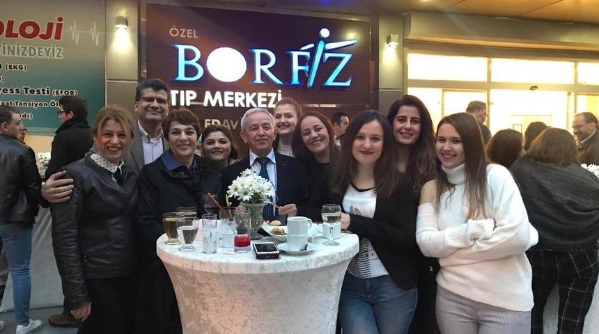 Sağlık personelleri ve davetlileri bir araya getiren program