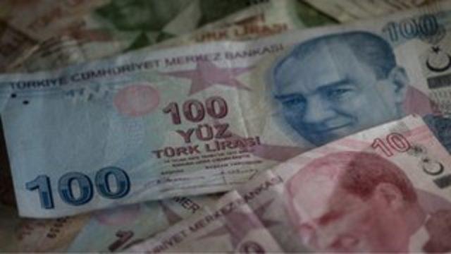 Londra swap faizi - Financial Times'a konuşan yabancı piyasa uzmanı: Türk bankalarına 'Yabancıya tek kuruş TL vermeyeceksiniz' talimatı gitmiş