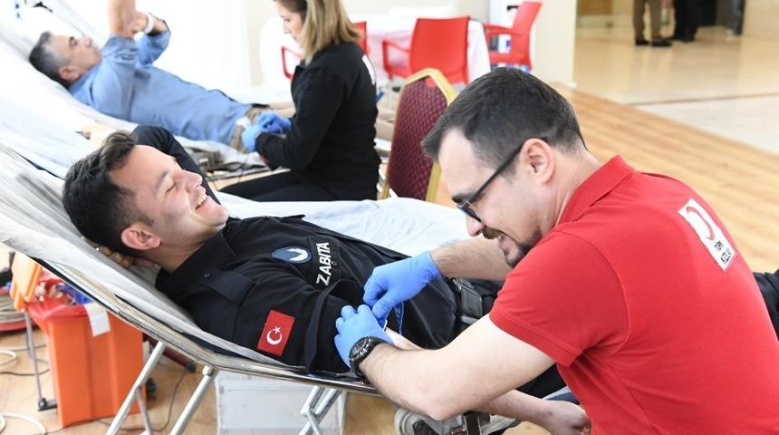 Konyaaltı Belediyesi&rsquo;nden kan bağışına destek