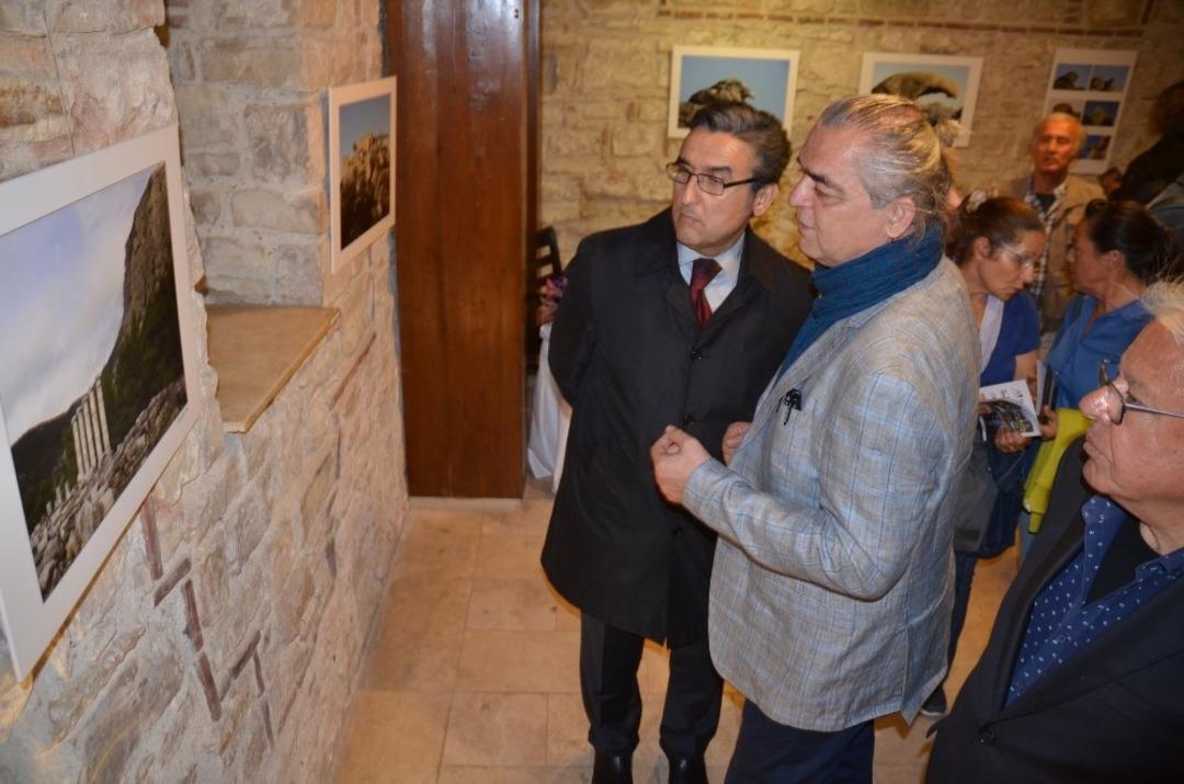 Kuşadası ve &ccedil;evresindeki y&uuml;r&uuml;y&uuml;ş parkurları fotoğraf sergisine konu oldu