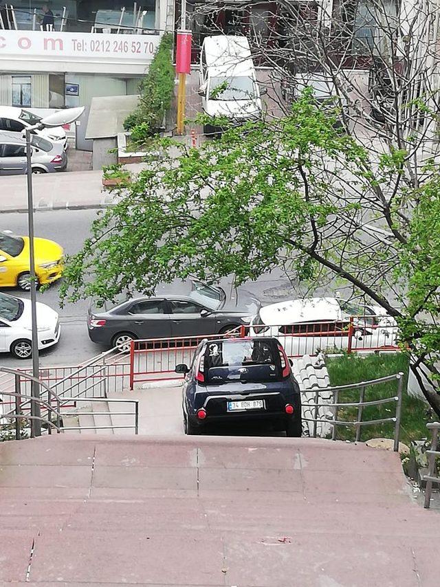 Kağıthane de ilgin&ccedil; kaza: Merdivenleri yol sanınca... 2