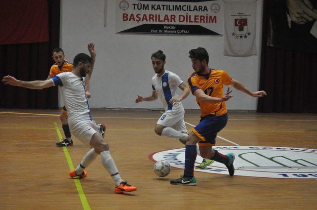 Üniversitelerarası 2. Lig Futsal heyecanı