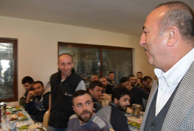 Bakan Çavuşoğlu, Tekirdağ'ın ilçelerinde esnafı ziyaret etti