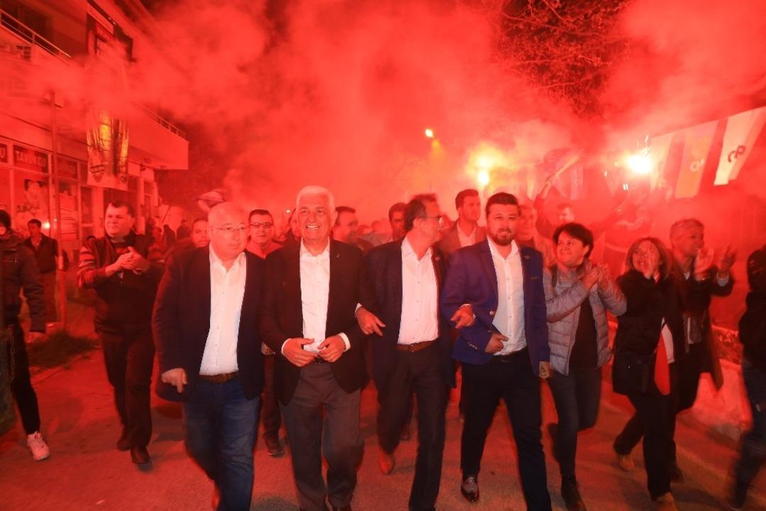 Başkan G&uuml;r&uuml;n dedesinin evini Menteşe Belediyesi&rsquo;ne bağışladı