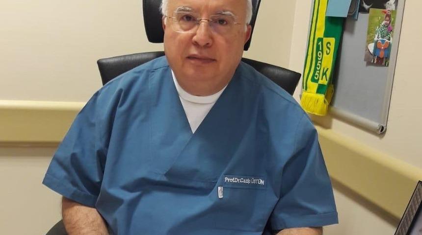 &Uuml;st&uuml;n: &ldquo;Menapoz bir hastalık değildir&rdquo;