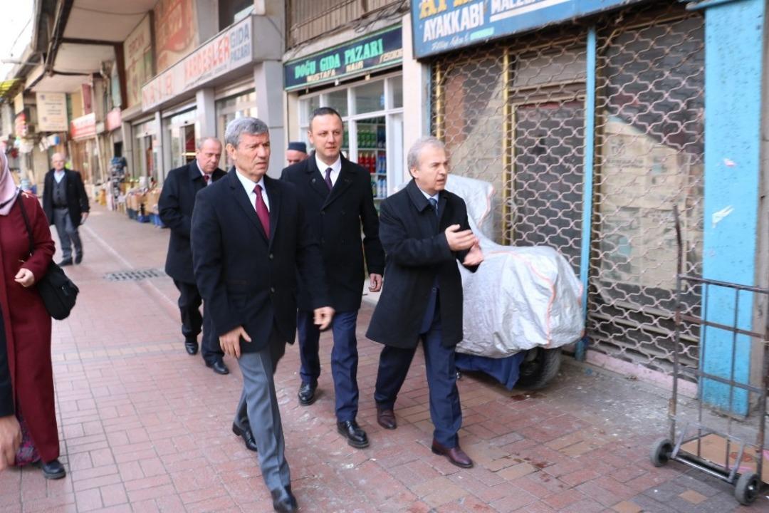 Alan, Fevkani k&ouml;pr&uuml;altı esnafını ziyaret etti: &ldquo;Yıkmak i&ccedil;in değil yapmak i&ccedil;in geliyoruz&rdquo;