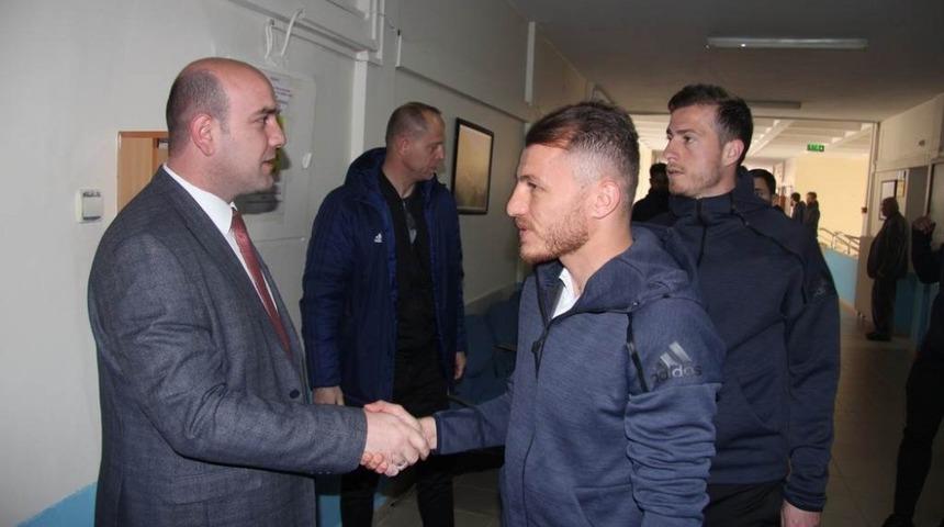 Sivassporlu futbolcular Ulu Cami’yi gezdi