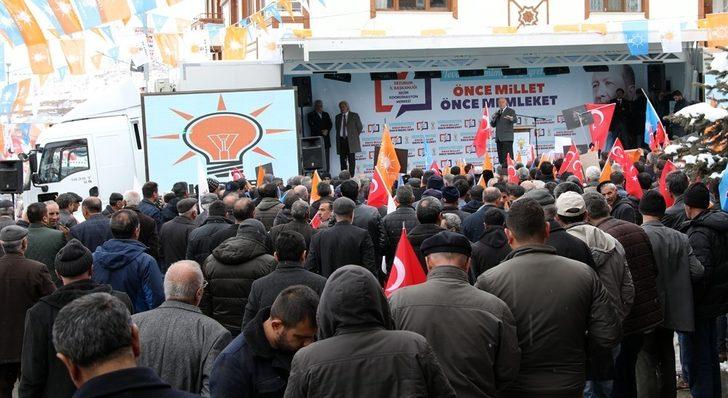 Narman mitingine Sekmen damgası G4