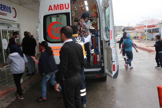 Adıyaman'da 50 öğrenci zehirlenme belirtisi ile hastaneye götürüldü