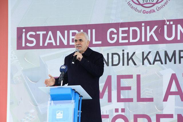 Numan Kurtulmuş: Üniversitelerin sanayi ve toplumla iç içe olmasını istiyoruz