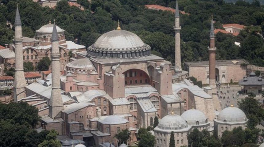 Ayasofya: Ortodoks kilisesinden camiye, camiden m&uuml;zeye