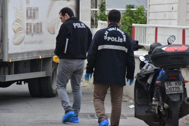 İzmir'de 'hatalı park' kavgası; oğlunun gözü önünde öldürdü