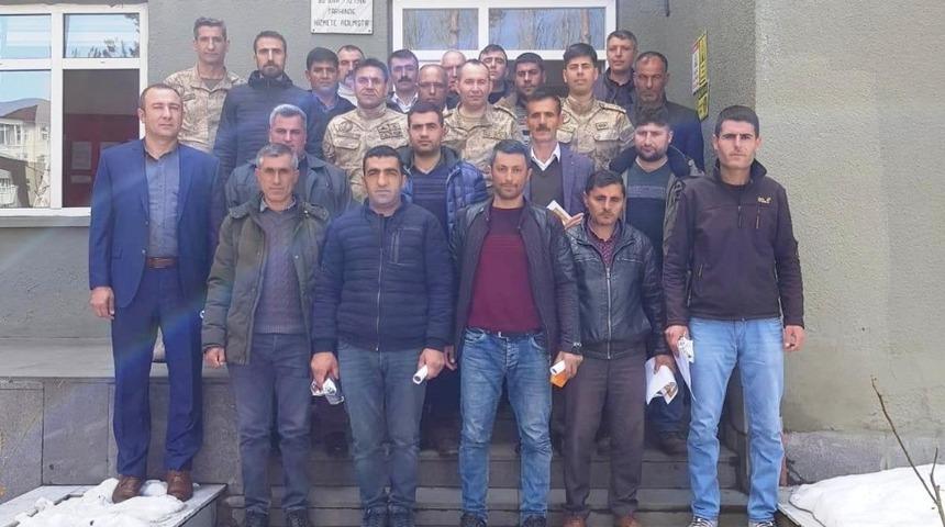 Tatvan&rsquo;da g&ouml;rev yapan başarılı g&uuml;venlik korucuları &ouml;d&uuml;llendirildi