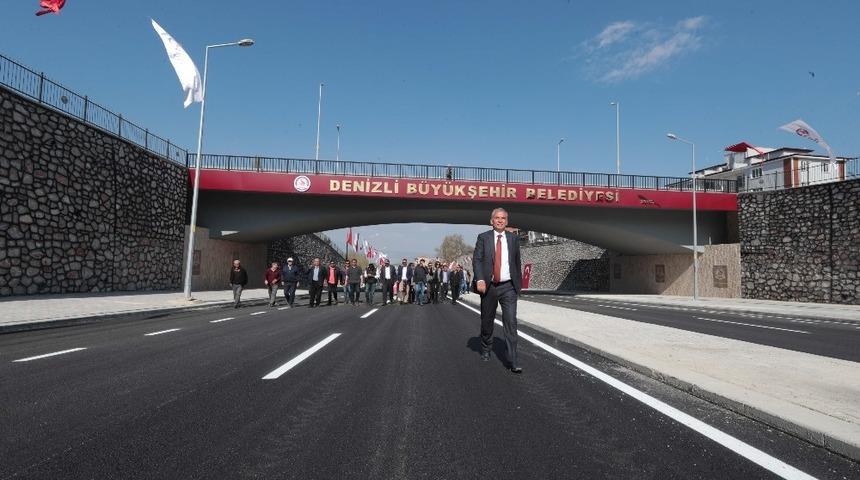 Denizli trafiğine nefes aldıracak yeni cadde hizmete girdi