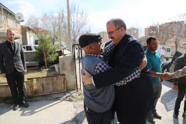 Kütahya Valisi Ömer Toraman’dan şehit ailesine ziyaret