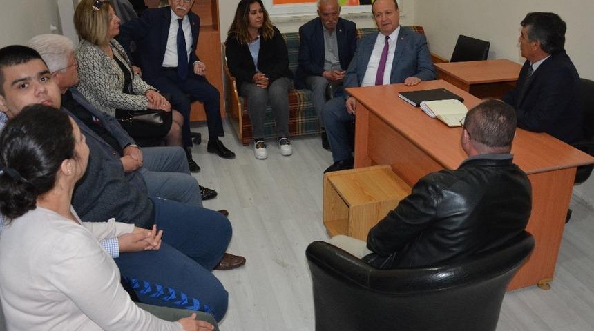 Başkan &Ouml;zakcan&rsquo;dan Otizm Derneği&rsquo;ne ziyaret