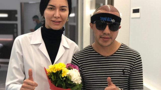 Görme engelli bateristin saç ekimi sevinci