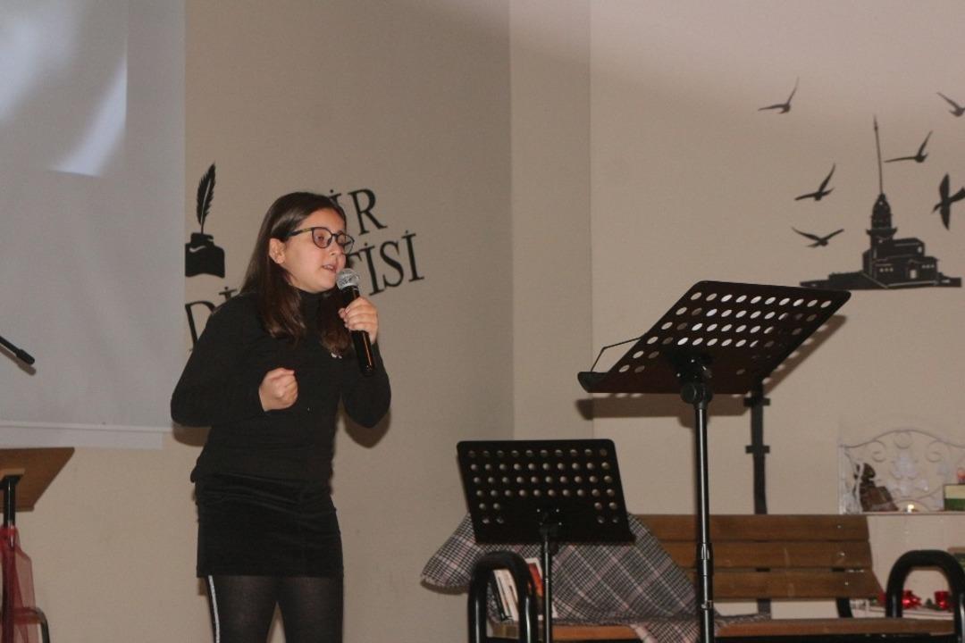 Ağrı Mektebim&rsquo;den şiir dinletisi