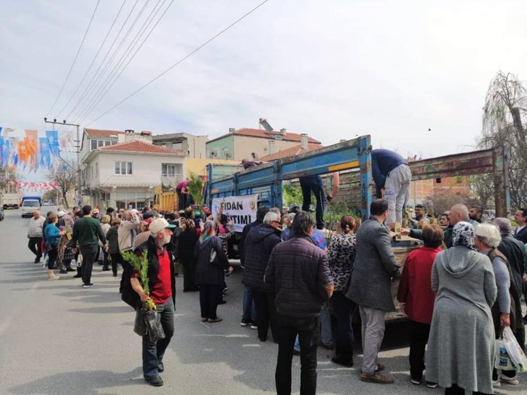Pehlivanköy’de fidan dağıtımı