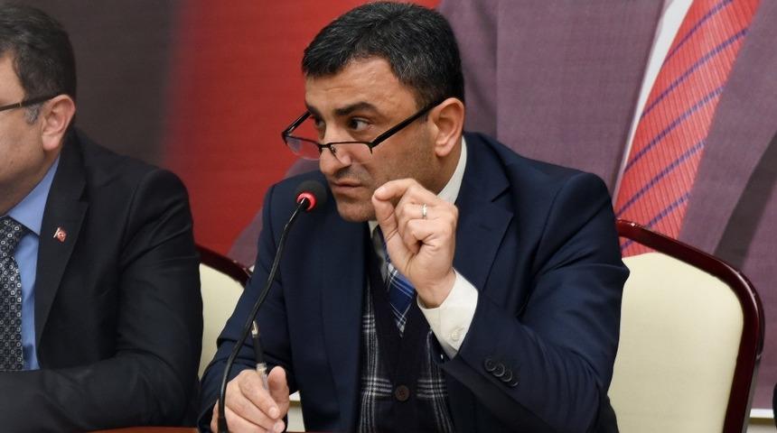 AK Parti Ortahisar İl&ccedil;e Başkanı Temel Altunbaş mahalle başkanlarıyla toplandı