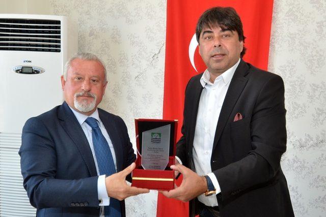 Başkan Demirağ’dan Foça Belediyespor’a teşekkür