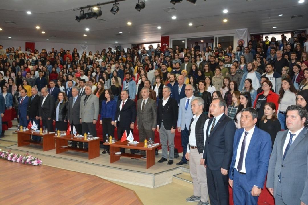 &Ccedil;OM&Uuml;&rsquo;de İŞKUR Kariyer G&uuml;nleri etkinliği ger&ccedil;ekleşti