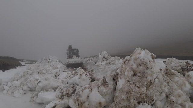 Yayla yollarında kar temizliği