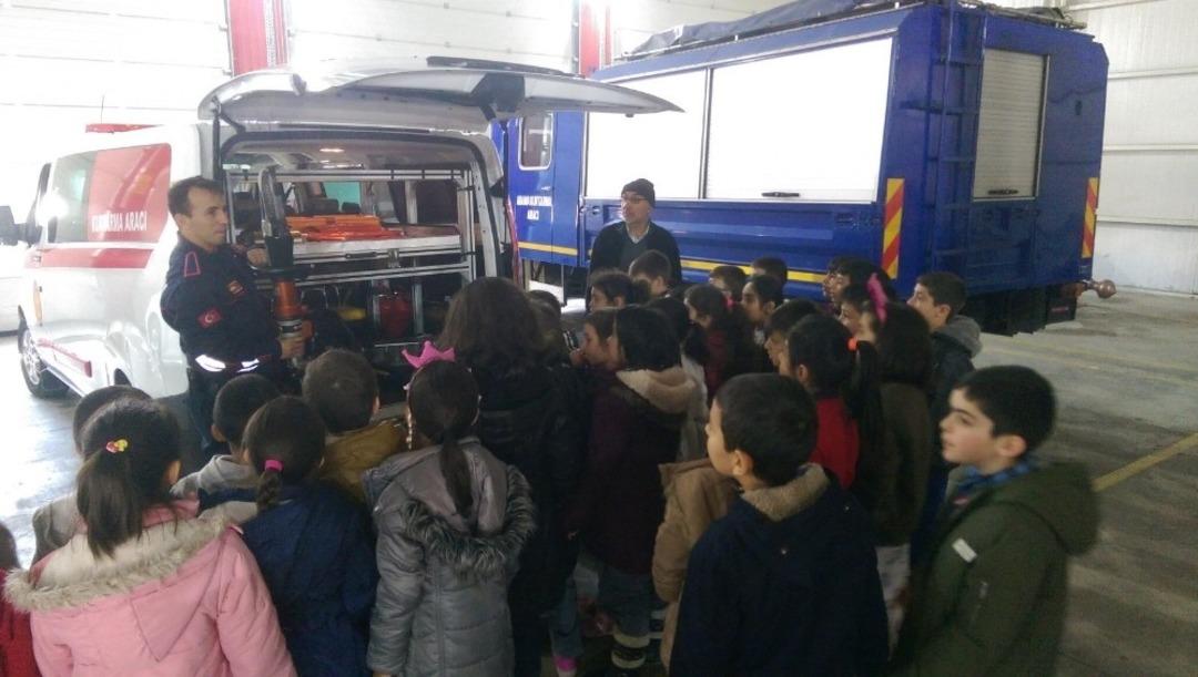 Y&uuml;zlerce kişiye yangın eğitimi verildi