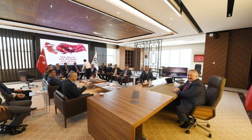 Kayseri Sanayi Odası Y&ouml;netiminden Kayseri OSB&rsquo;ye Tebrik Ziyareti