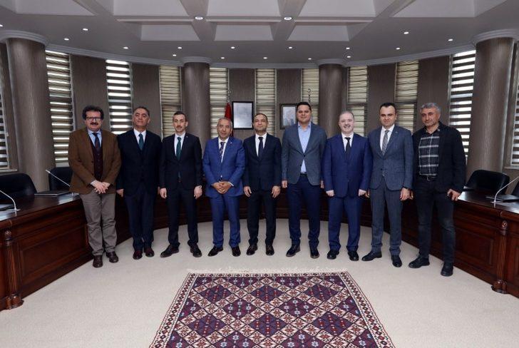 Vali Yardımcısı Aslan’a eğitime destek plaketi G2