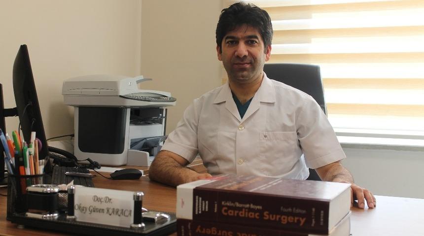D&uuml;zce &Uuml;niversitesinde kalbi durdurmadan ameliyat
