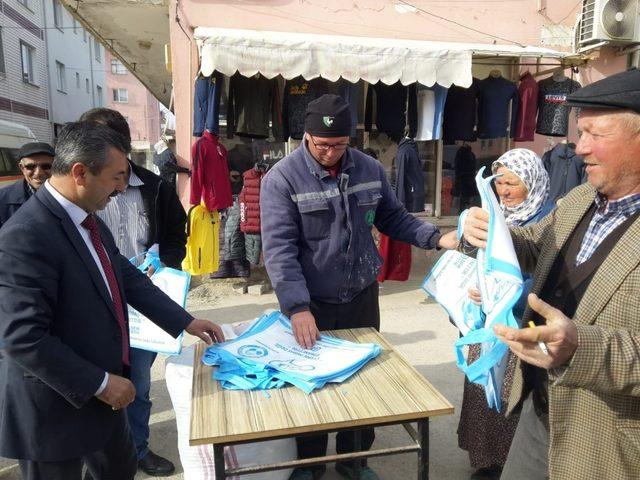 Pazarlar Belediyesi’nden çevre dostu bez torba