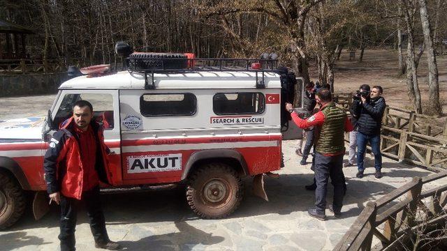 Kayıp üniversite öğrencisi Arda, Belgrad Ormanı’nda aranıyor