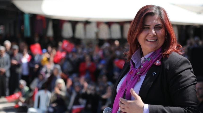 &Ouml;zlem &Ccedil;er&ccedil;ioğlu projelerini Yenipazarlılara anlattı