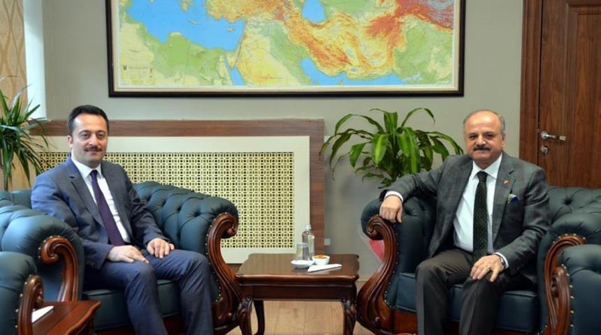 Eskişehir Valisi &Ccedil;akacak&rsquo;dan Vali Şent&uuml;rk&rsquo;e ziyaret