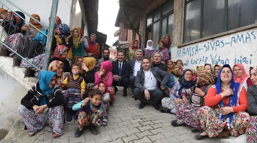 Yılmaz halı dokudu, projelerini anlattı