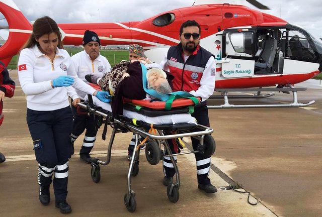 Ambulans helikopter, kazada yaralanan kadın için yola indi