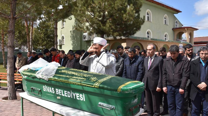 Kazada &ouml;len &uuml;niversiteli Şeyma, son yolculuğuna uğurlandı