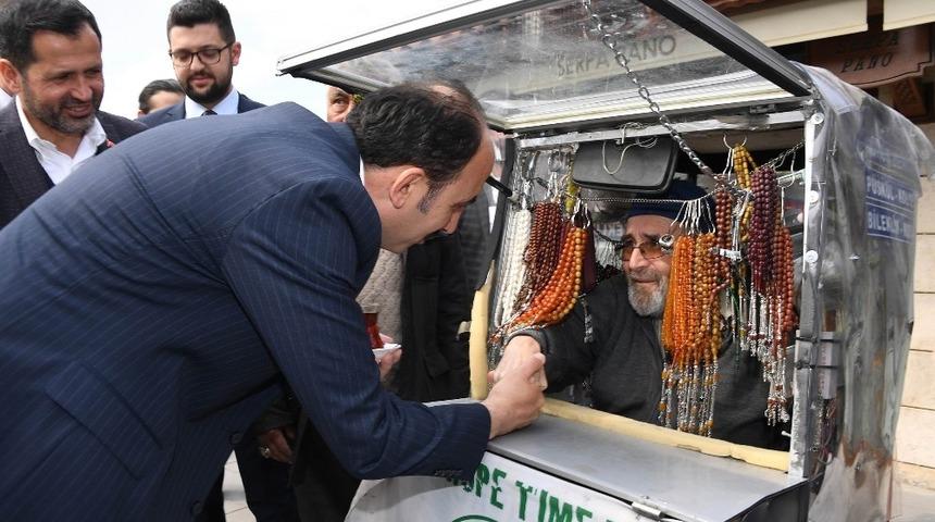 Başkan Altay, tarihi Bedesten esnafını ziyaret etti