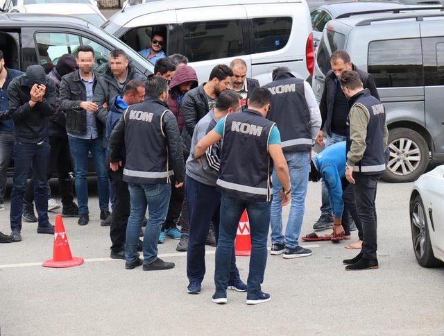 Bodrum'da göçmen kaçakçılığı şüphelisi 11 kişi adliyede