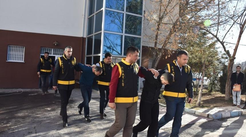 Aksaray’da 3 firari operasyonla yakalandı