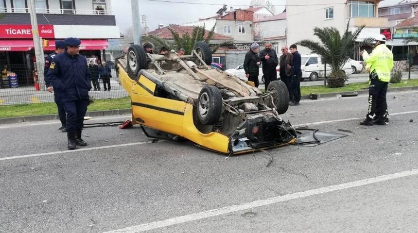 Uzman &ccedil;avuş kazada ağır yaralandı