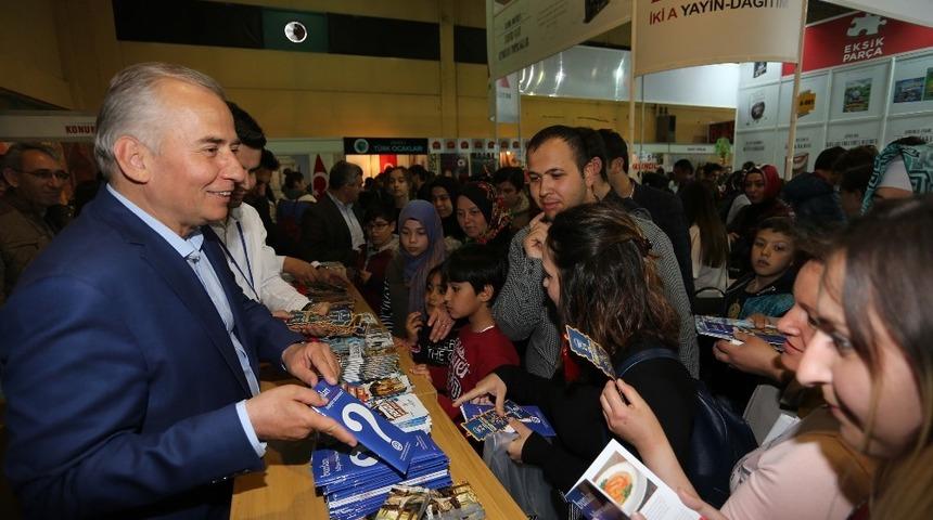 Ege&rsquo;nin en b&uuml;y&uuml;k kitap fuarı 3. kez kapılarını a&ccedil;ıyor